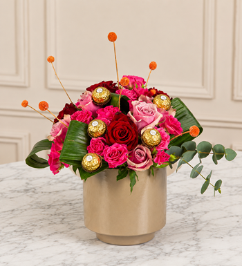 çikolatalı gül aranjmanı, ferrero rocher çiçek, premium vazo