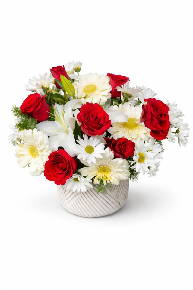 Aşk ve Zarafet – Kırmızı Gül & Papatya Aranjmanı