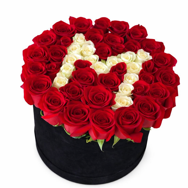 Aşkın Baş Harfi Kişiye Özel Gül Aranjmanı