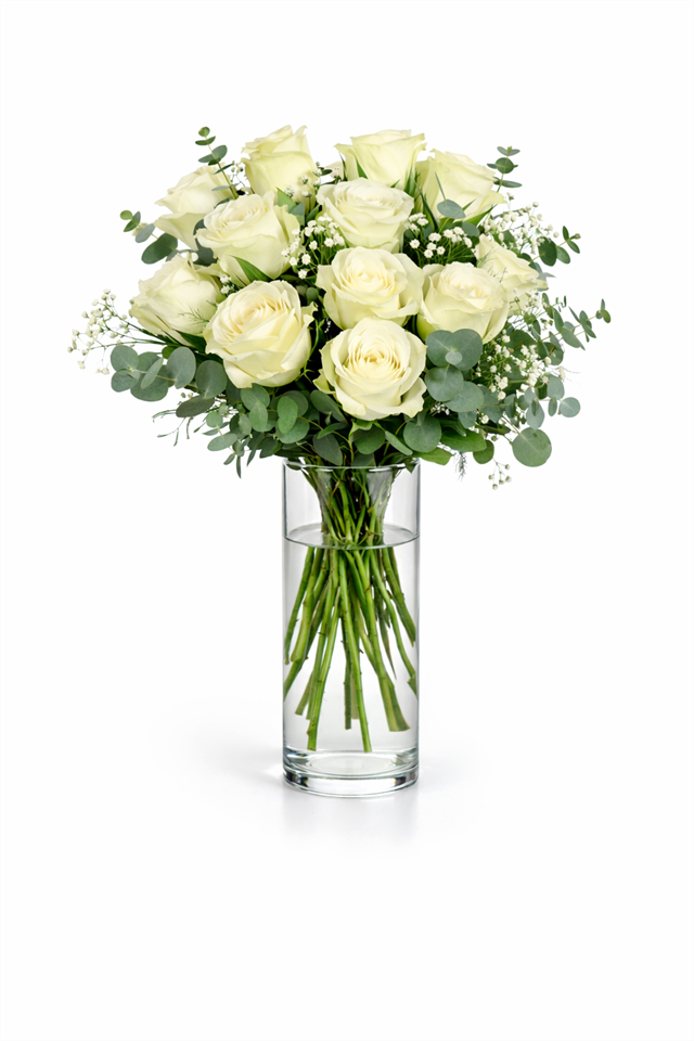 Saf Zarafet – Cam Vazoda Beyaz Gül Aranjmanı